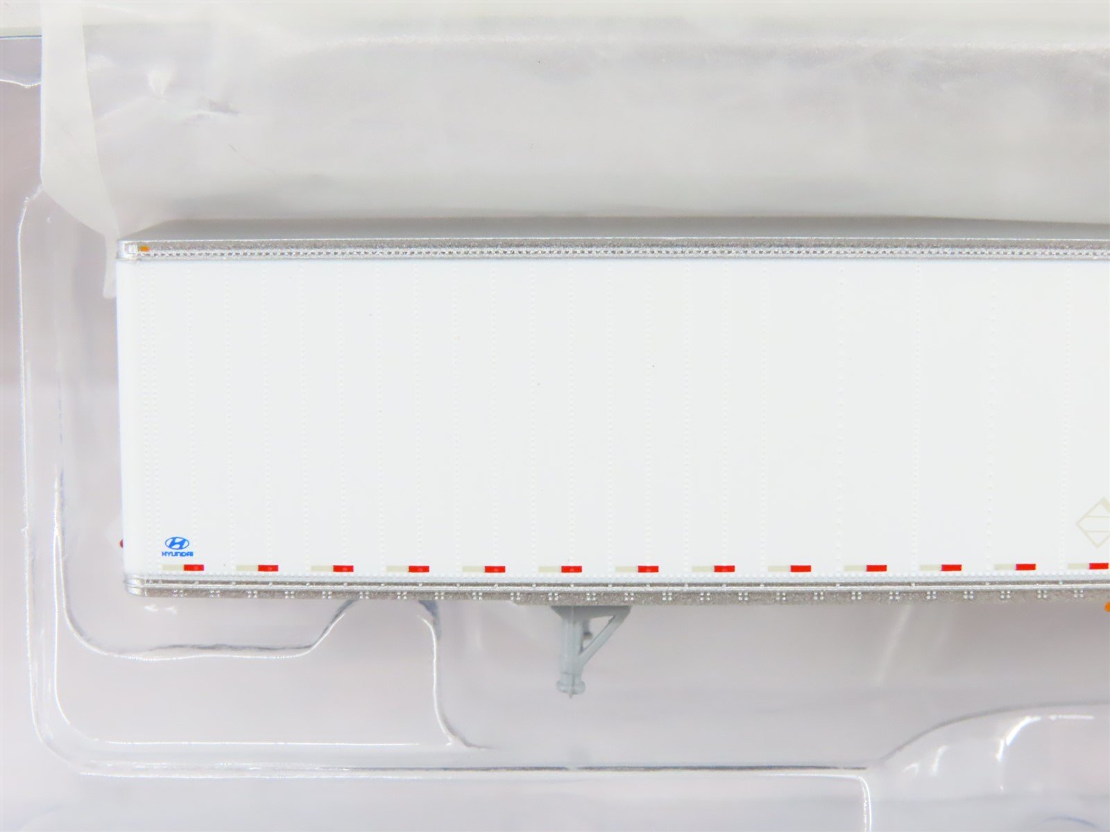 N Scale Trainworx 45399-3 Undecorated Hyundai 53' Box Trailer