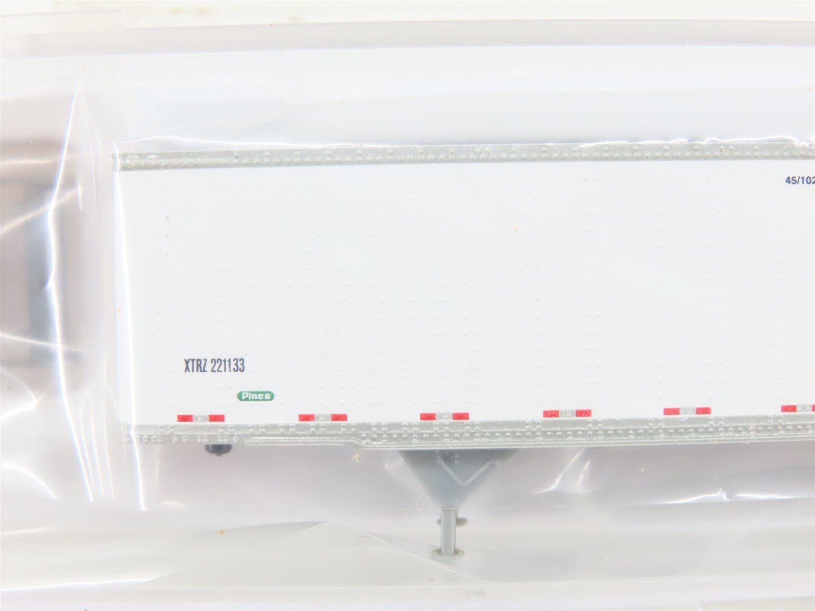 N Scale Atlas 50002603 XTRZ Xtra Intermodal 45' Pines Trailer #221133