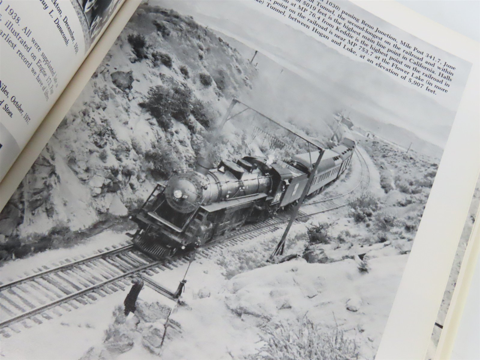 Western Pacific Steam, Passenger Trains & Cars by Dunscomb & Stindt ©1980 SIGNED