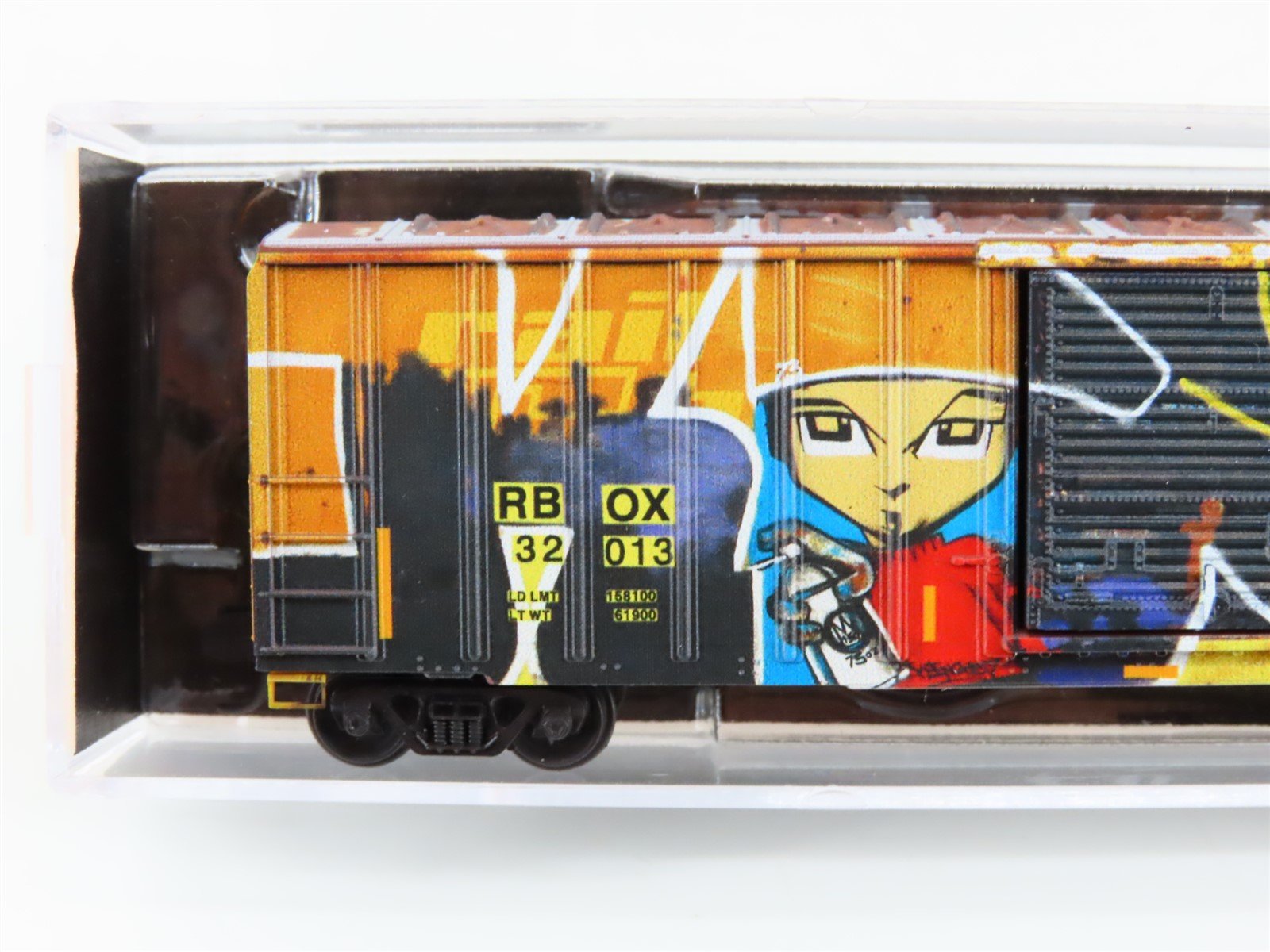 N Scale Micro-Trains MTL 02545014 RBOX Railbox 50' Box Car #32013 w/ Graffiti