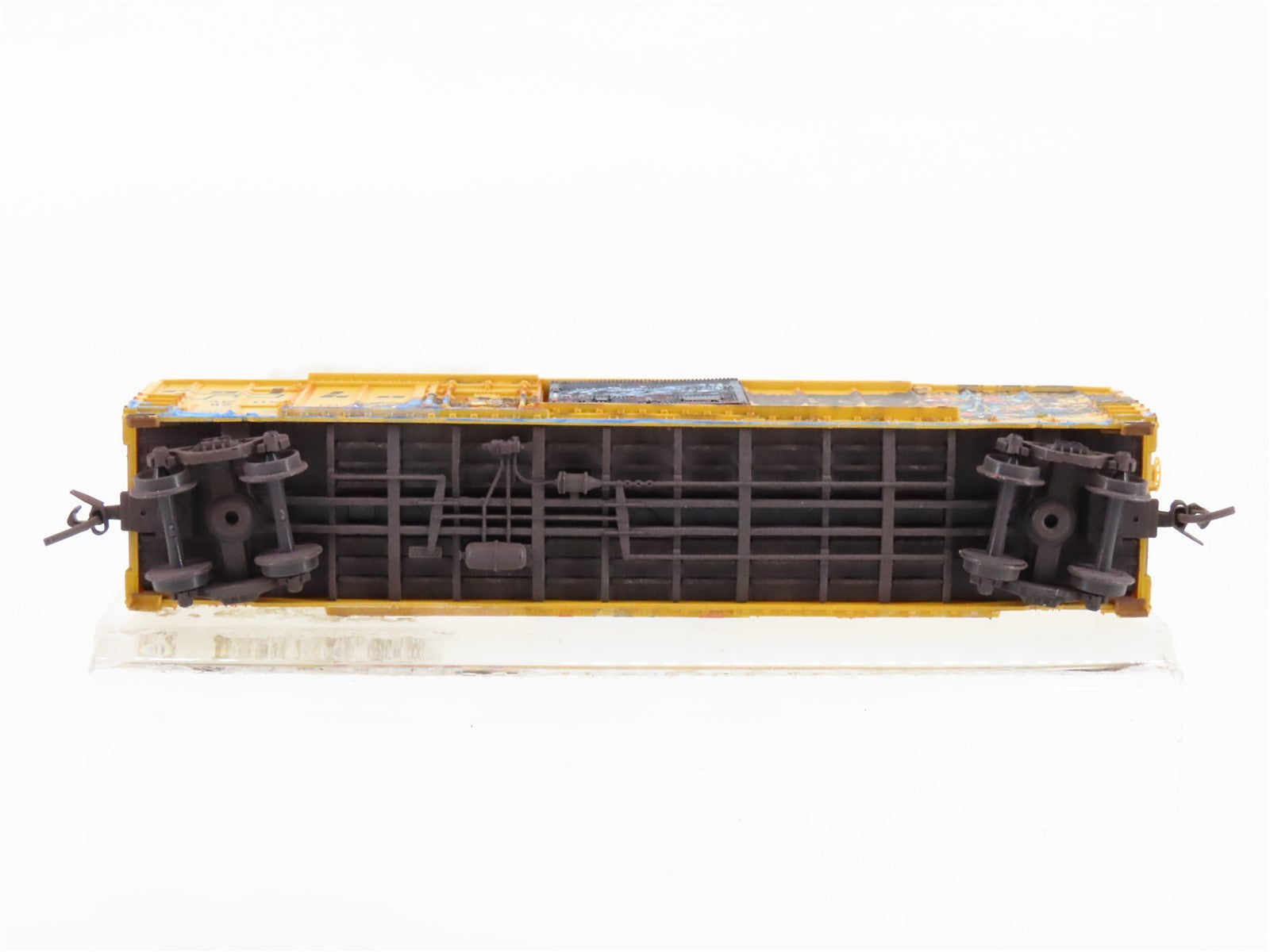 N Scale Micro-Trains MTL 02553011 RBOX Railbox 50' Box Car #52264 w/ Graffiti