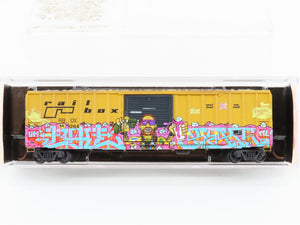 N Scale Micro-Trains MTL 02544561 RBOX 50' Box Car #39264 w/ Mardi Gras Graffiti