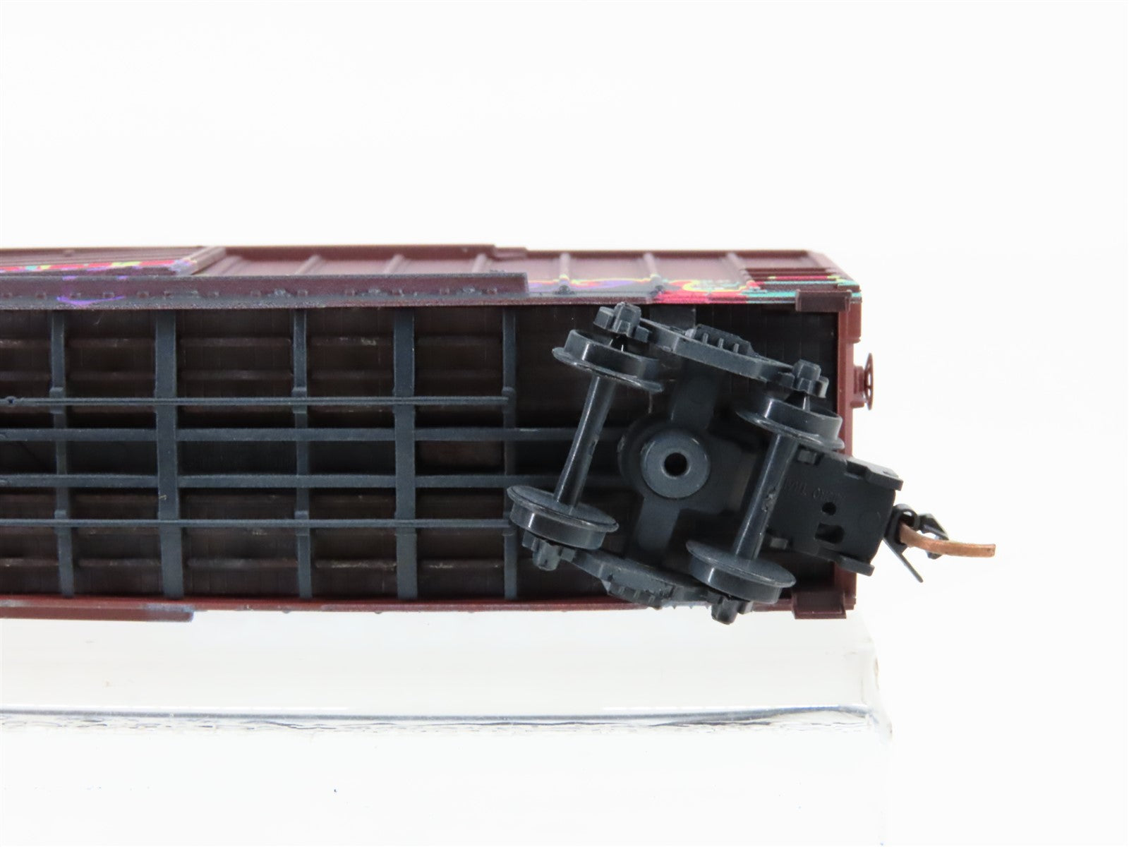N Micro-Trains MTL 02544731 NS Norfolk Southern 50' Box Car #400024 w/ Graffiti