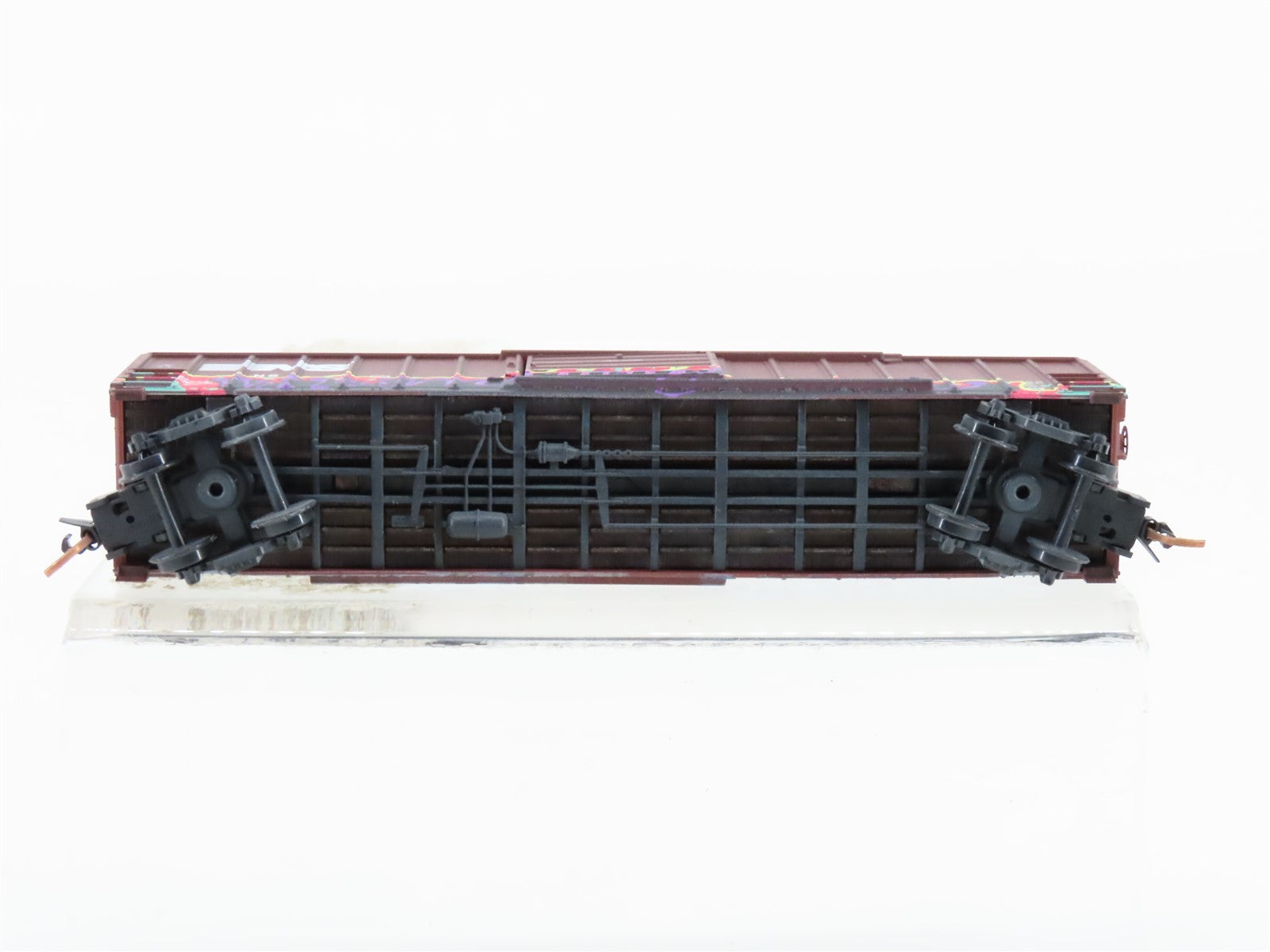 N Micro-Trains MTL 02544731 NS Norfolk Southern 50' Box Car #400024 w/ Graffiti