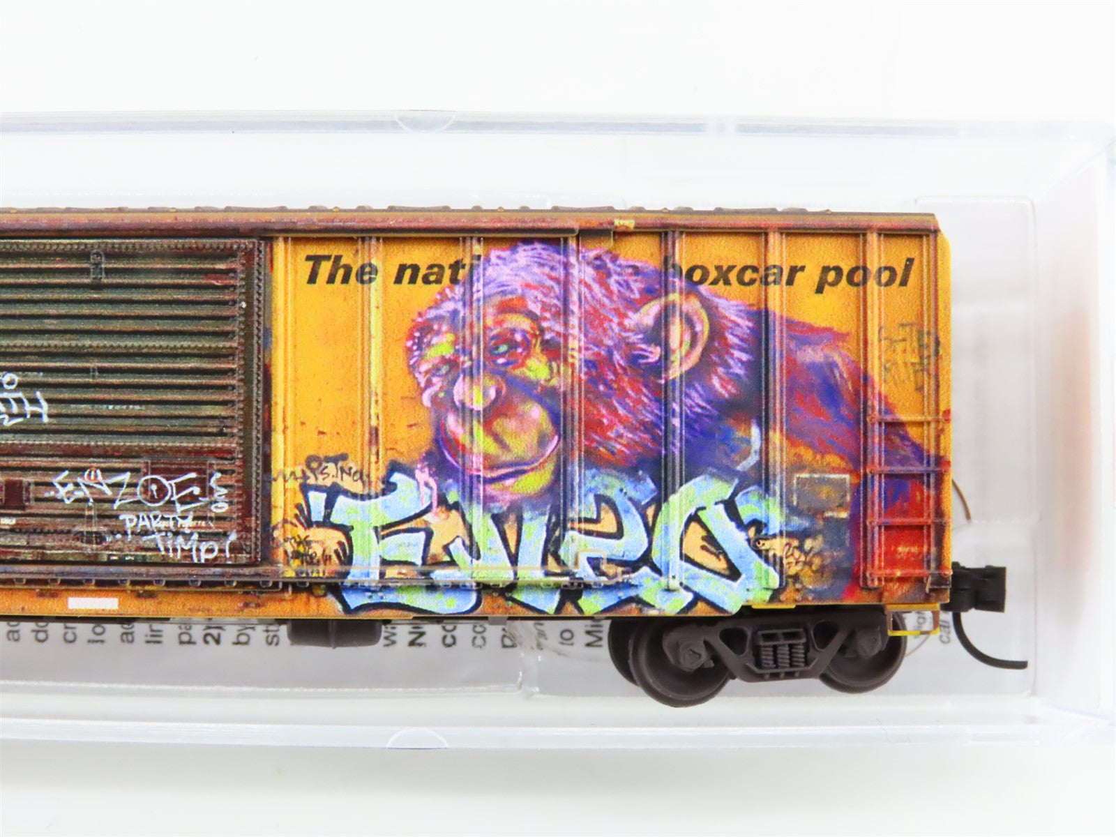 N Scale Micro-Trains MTL 02654071 ABOX Railbox 50' Box Car #52075 w/ Graffiti