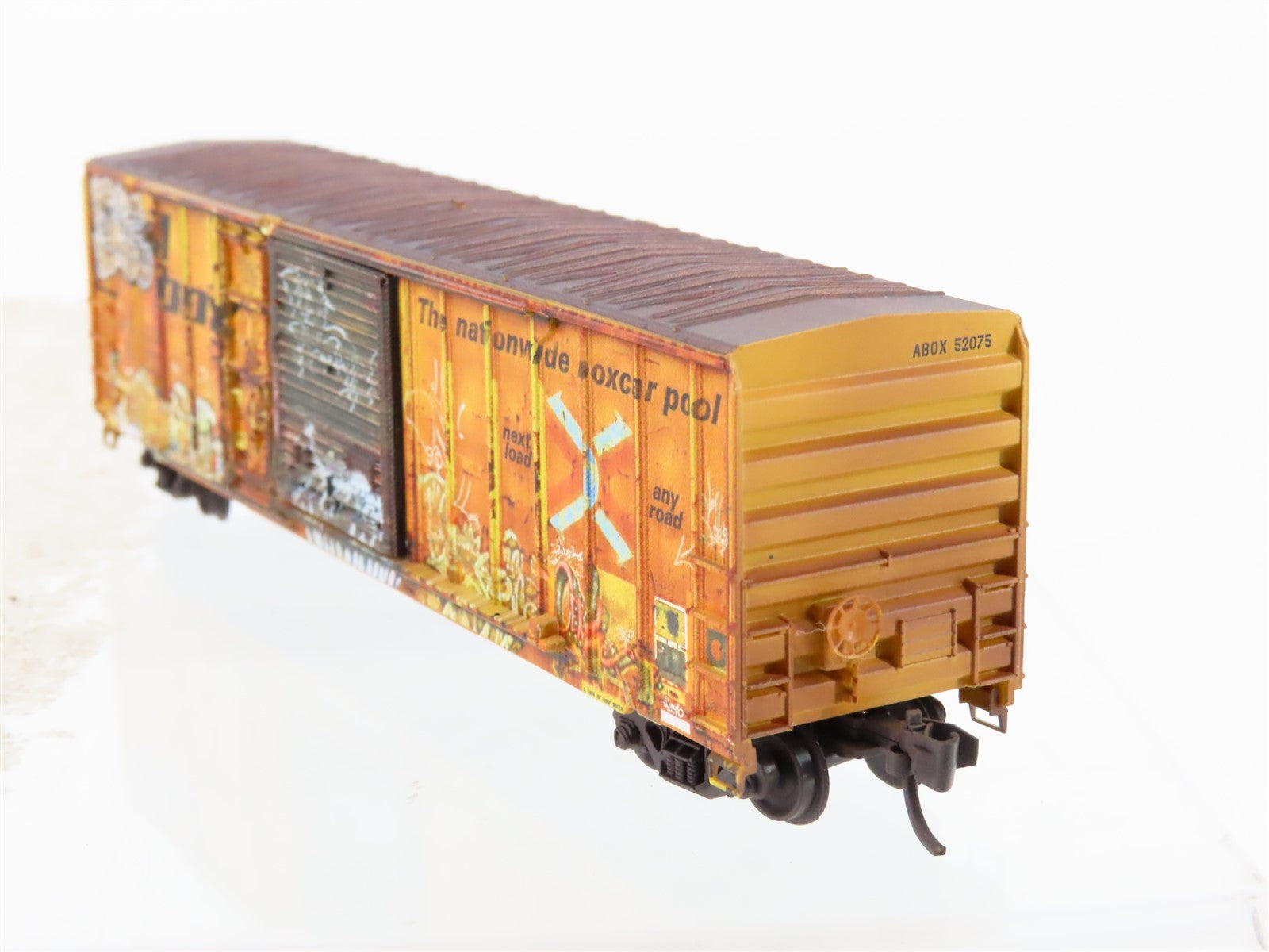 N Scale Micro-Trains MTL 02654071 ABOX Railbox 50' Box Car #52075 w/ Graffiti