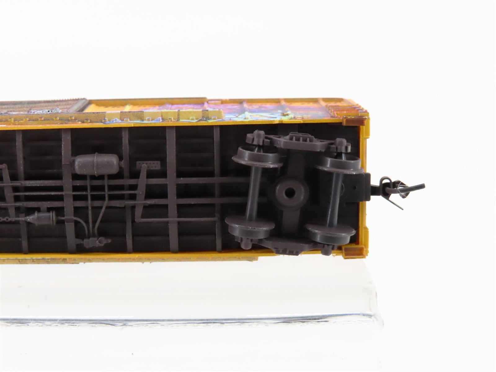 N Scale Micro-Trains MTL 02654071 ABOX Railbox 50' Box Car #52075 w/ Graffiti