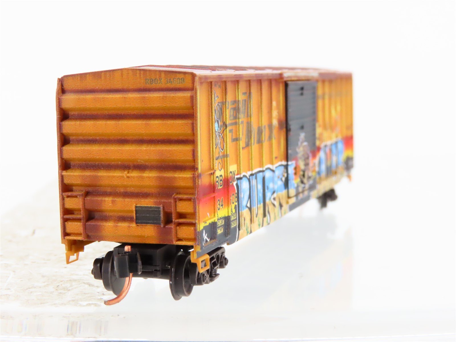 N Scale Micro-Trains MTL 02544015 RBOX Railbox 50' Box Car #34608 w/ Graffiti