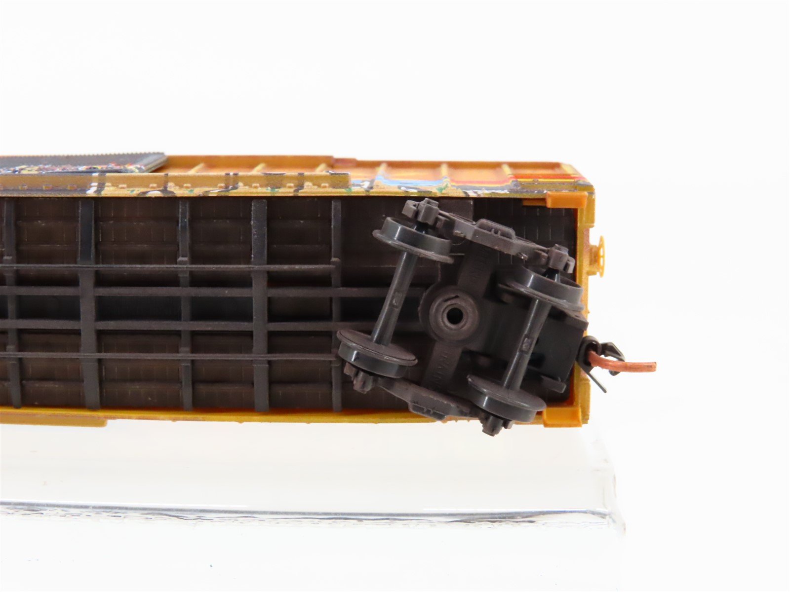 N Scale Micro-Trains MTL 02544015 RBOX Railbox 50' Box Car #34608 w/ Graffiti