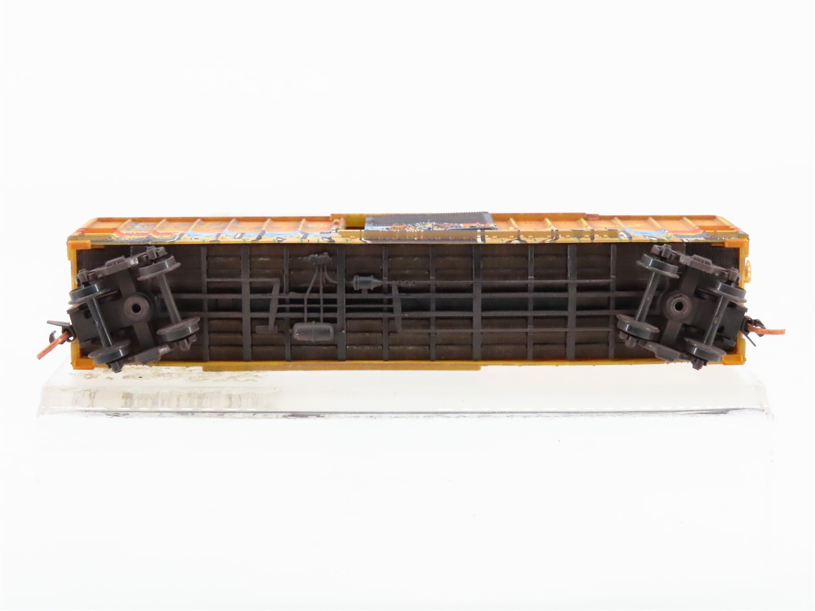 N Scale Micro-Trains MTL 02544015 RBOX Railbox 50' Box Car #34608 w/ Graffiti
