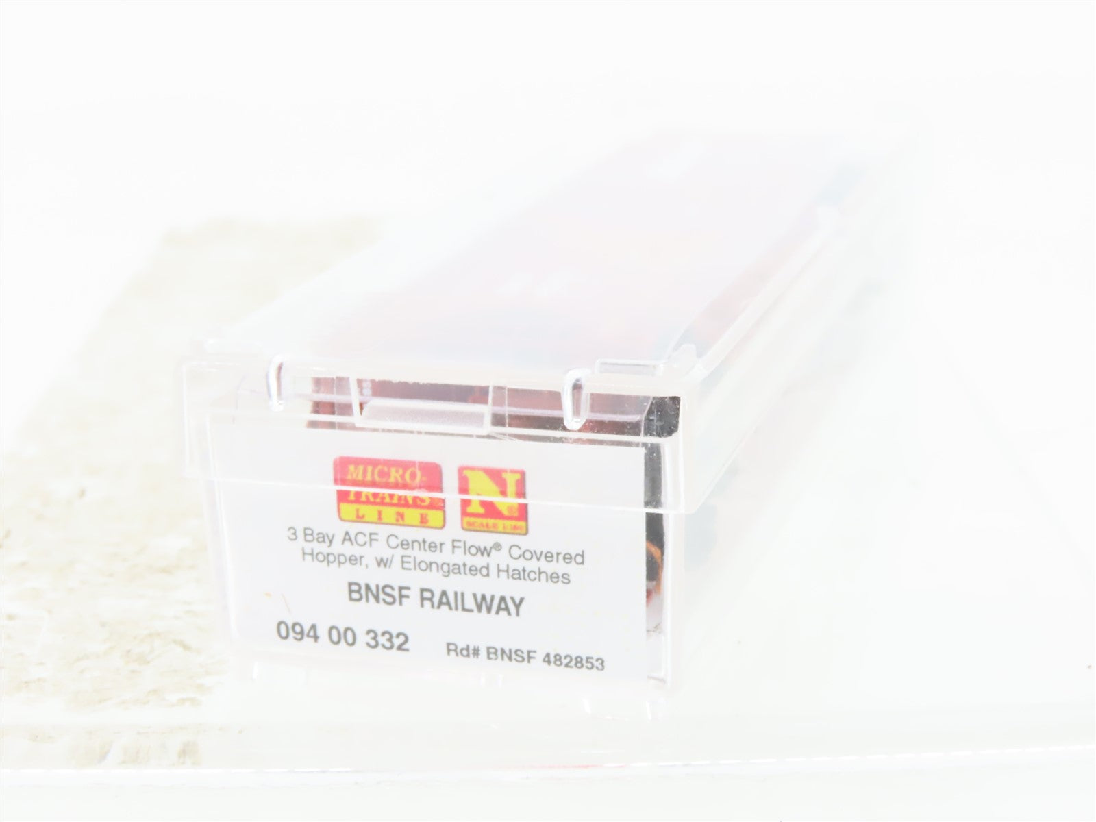 N Scale Micro-Trains MTL 09400332 BNSF Railway 3-Bay Center Flow Hopper #482853