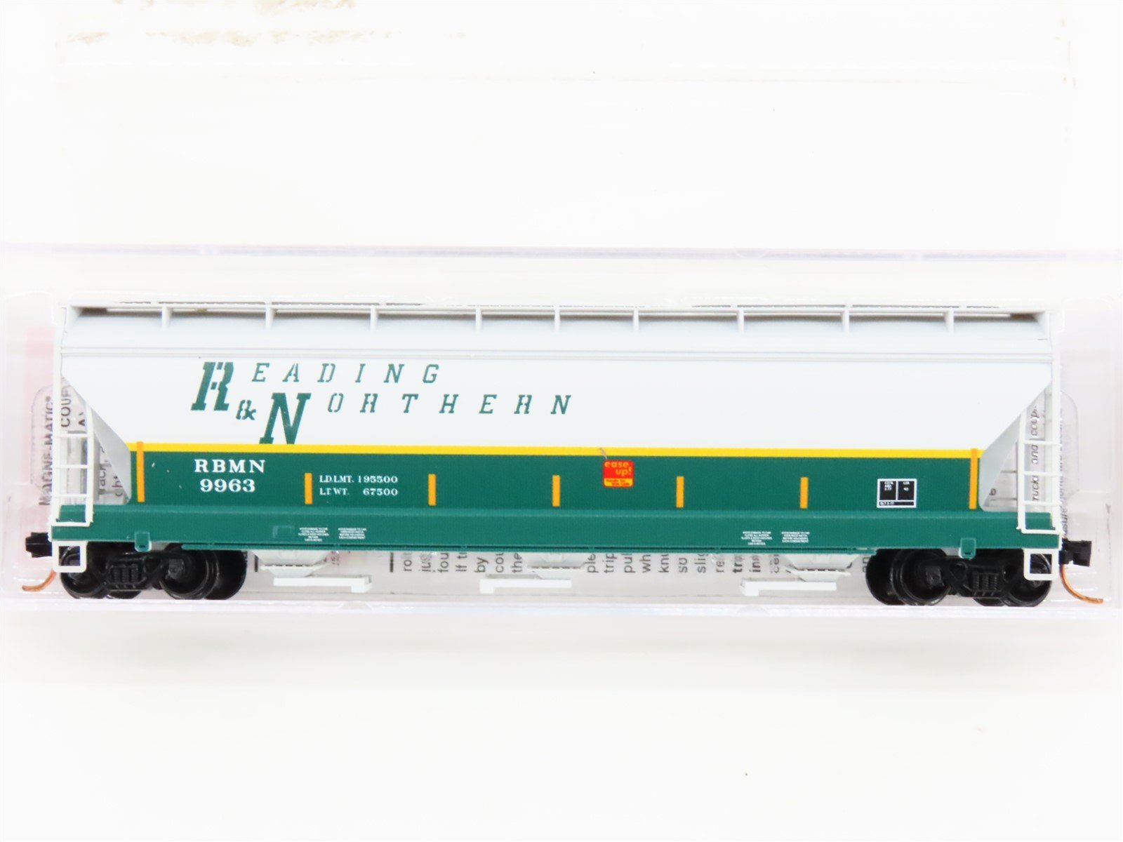 N Micro-Trains MTL 09400550 RBMN Reading & Northern 3-Bay Covered Hopper #9963