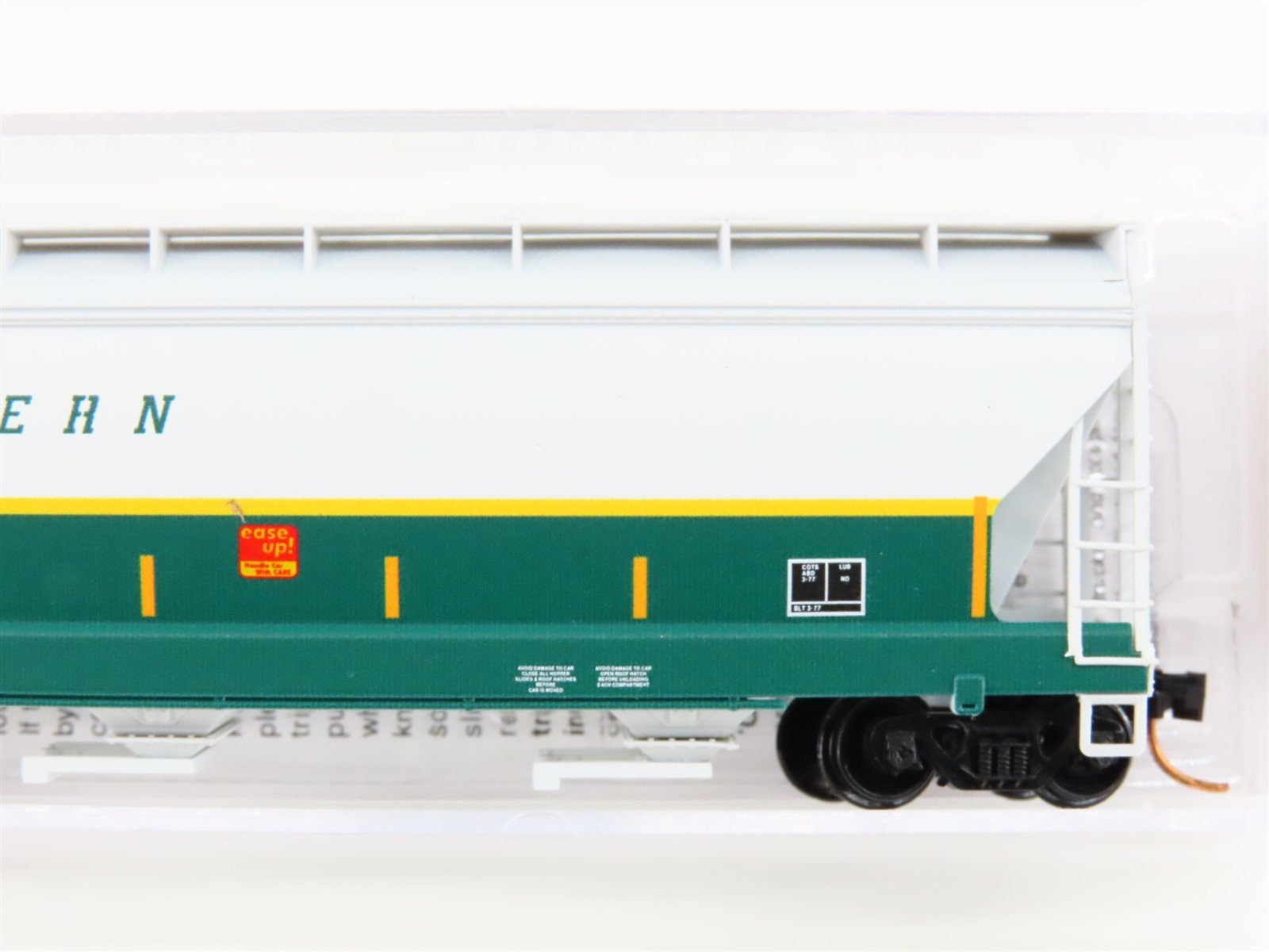 N Micro-Trains MTL 09400550 RBMN Reading & Northern 3-Bay Covered Hopper #9963