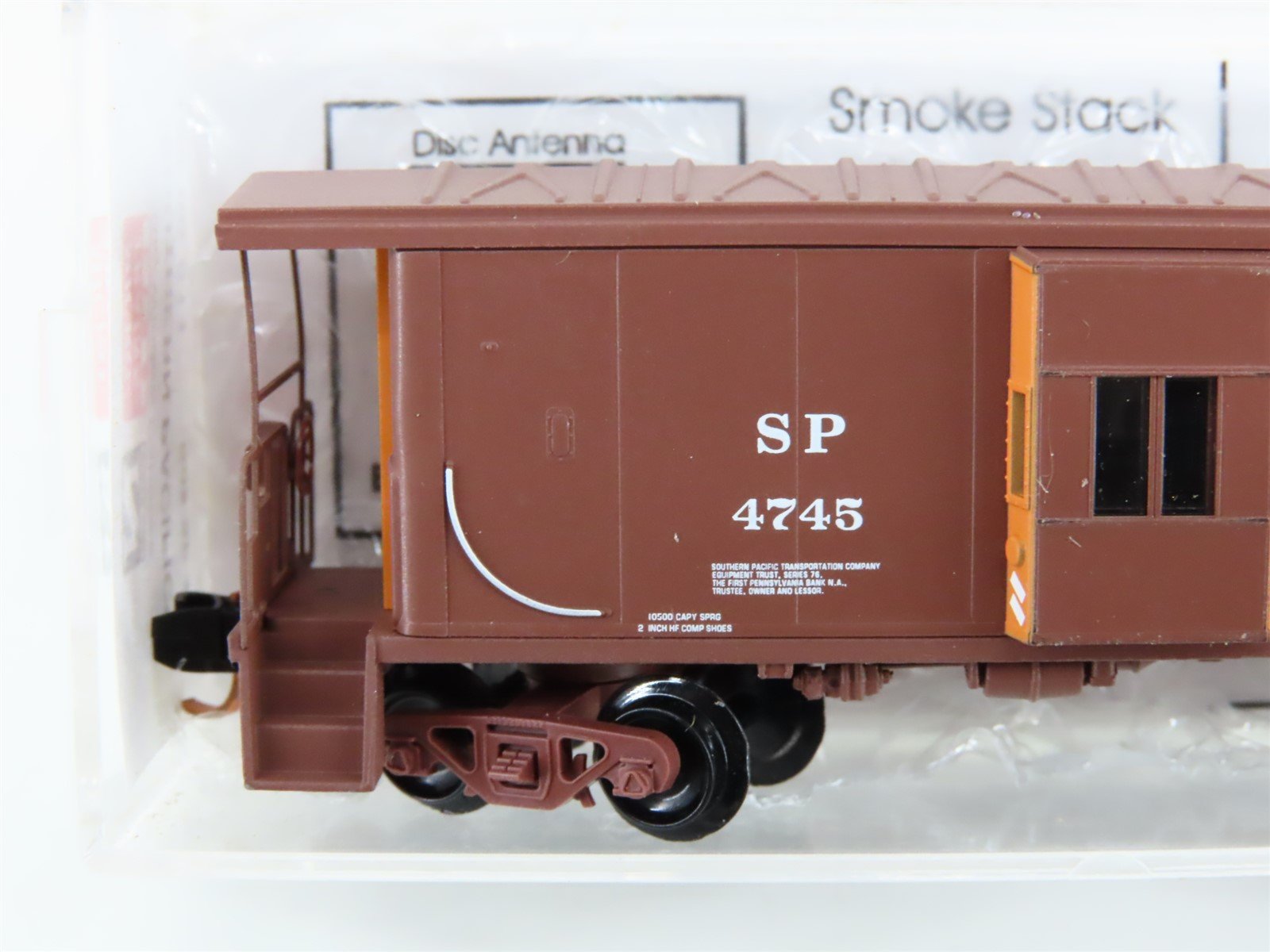 N Scale Micro-Trains MTL 13000011 SP Southern Pacific Bay Window Caboose #4745