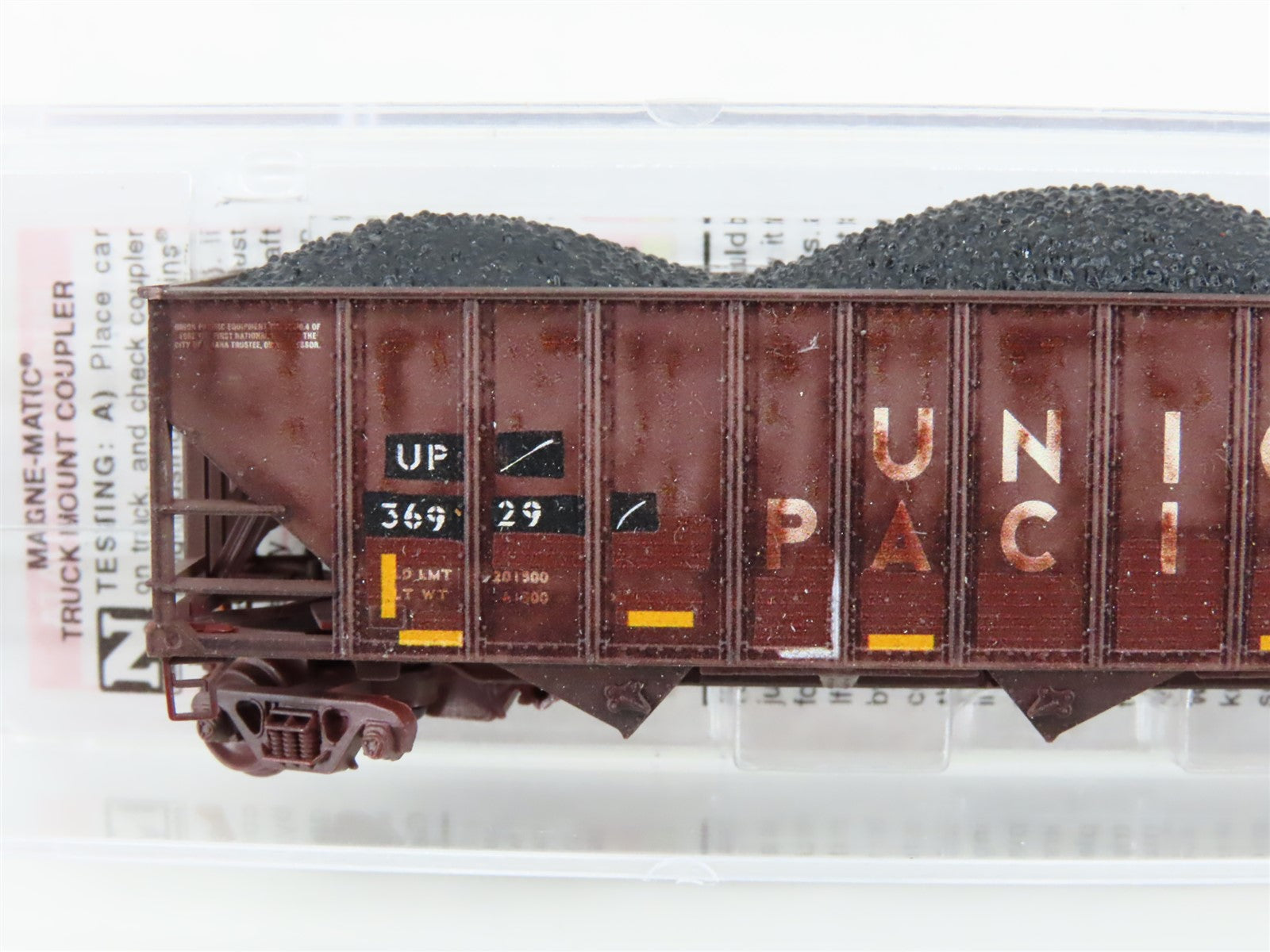 N Micro-Trains MTL 10844360 UP Union Pacific 3-Bay Hopper #36929 - Weathered