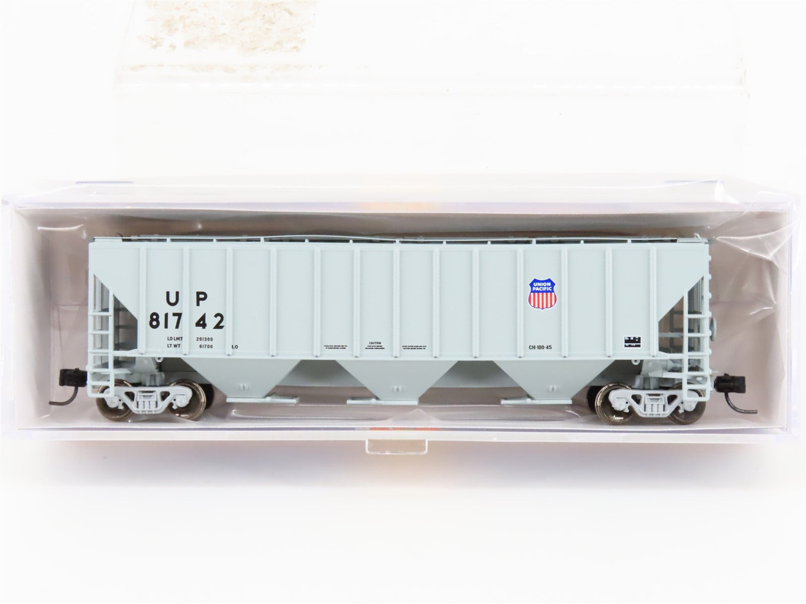 N Scale Athearn ATH27444 UP Union Pacific PS 4427 3-Bay Covered Hopper #81742