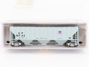 N Scale Athearn ATH27444 UP Union Pacific PS 4427 3-Bay Covered Hopper #81742