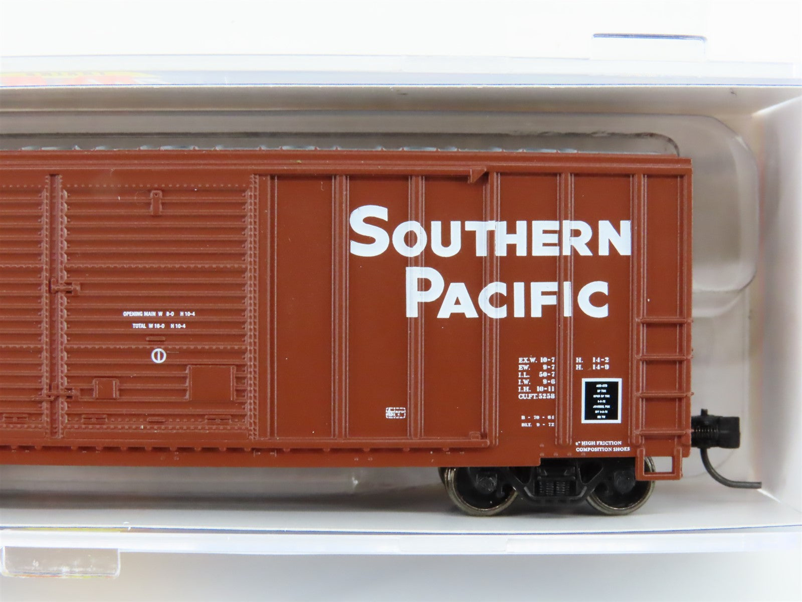 N Scale Athearn ATH17563 SP Southern Pacific 50' Double Door Box Car #242530