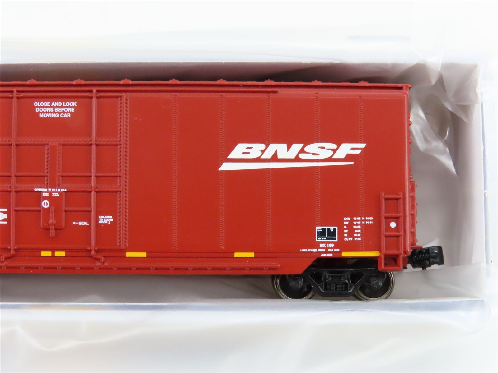 N Scale Athearn ATH3769 BNSF Railway 50' High Cube Smooth Side Box Car #712750