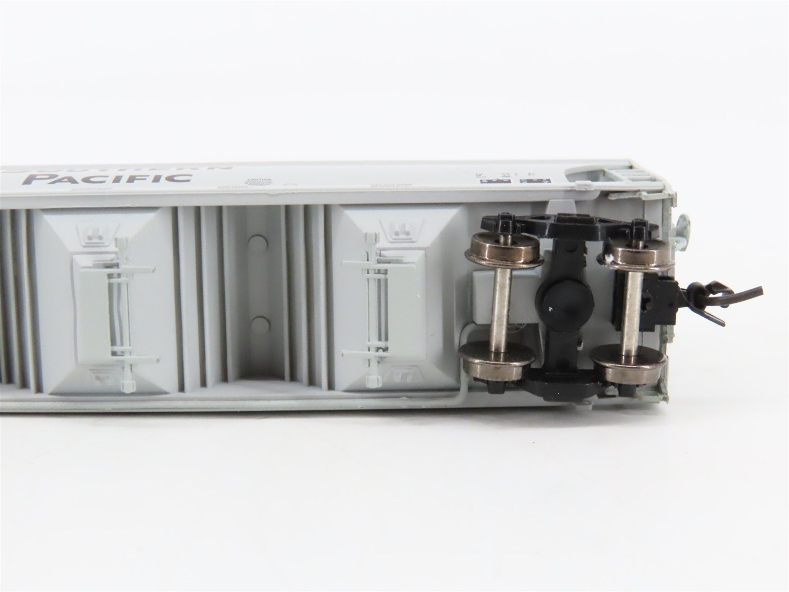 N Scale InterMountain 67003-27 SP Southern Pacific 3-Bay Hopper 496655 RTR