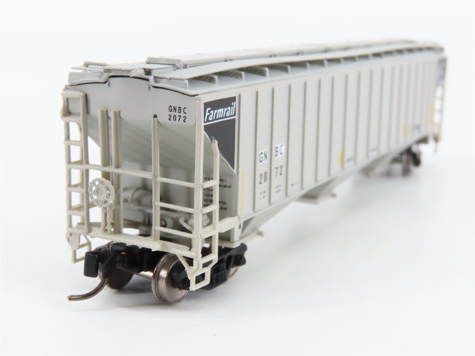 N Scale InterMountain 653104-09 GNBC Farmrail 3-Bay Covered Hopper 2072 RTR