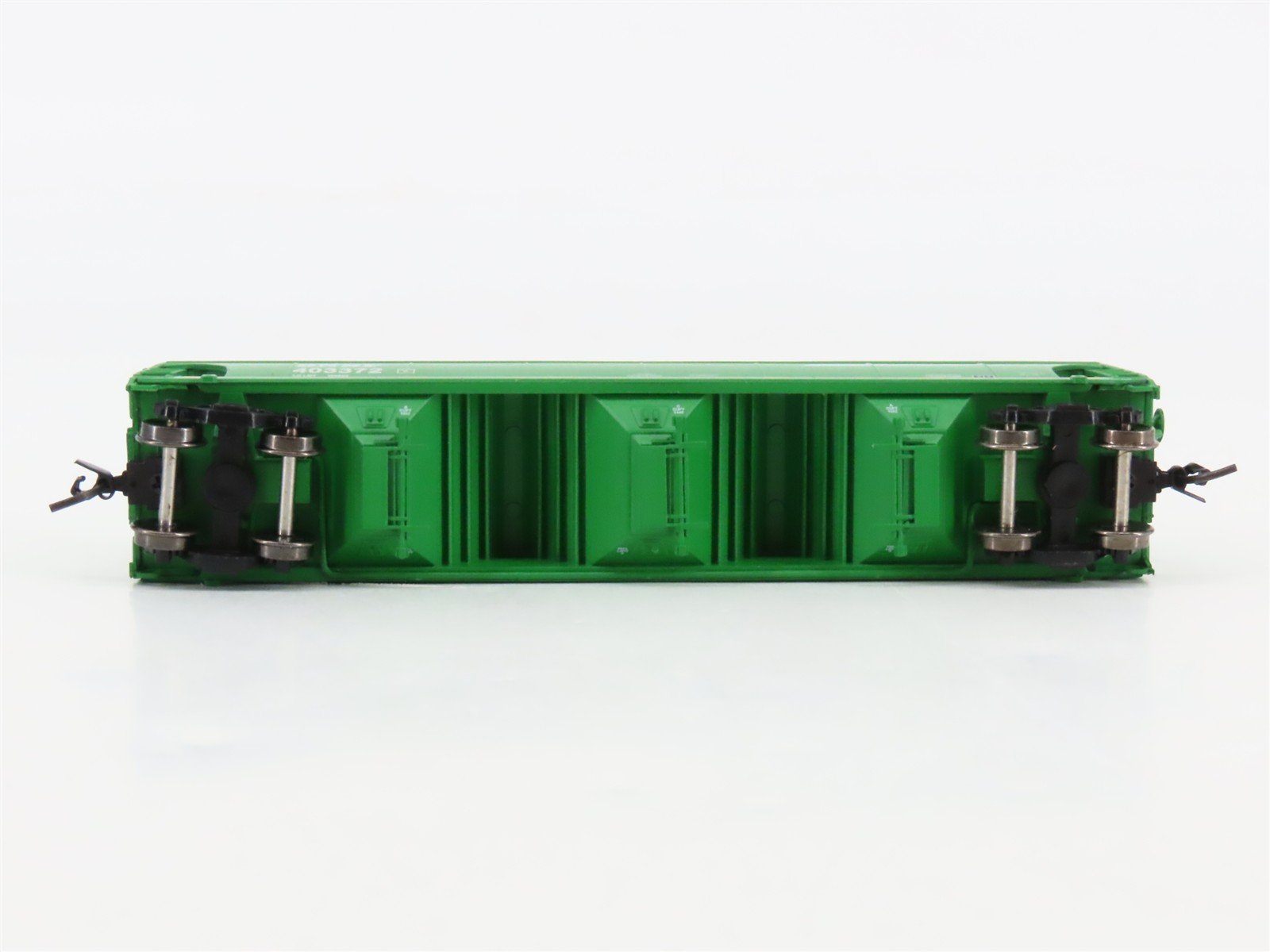 N Scale InterMountain 67082-06 BNSF Railway 3-Bay Covered Hopper 403372 RTR