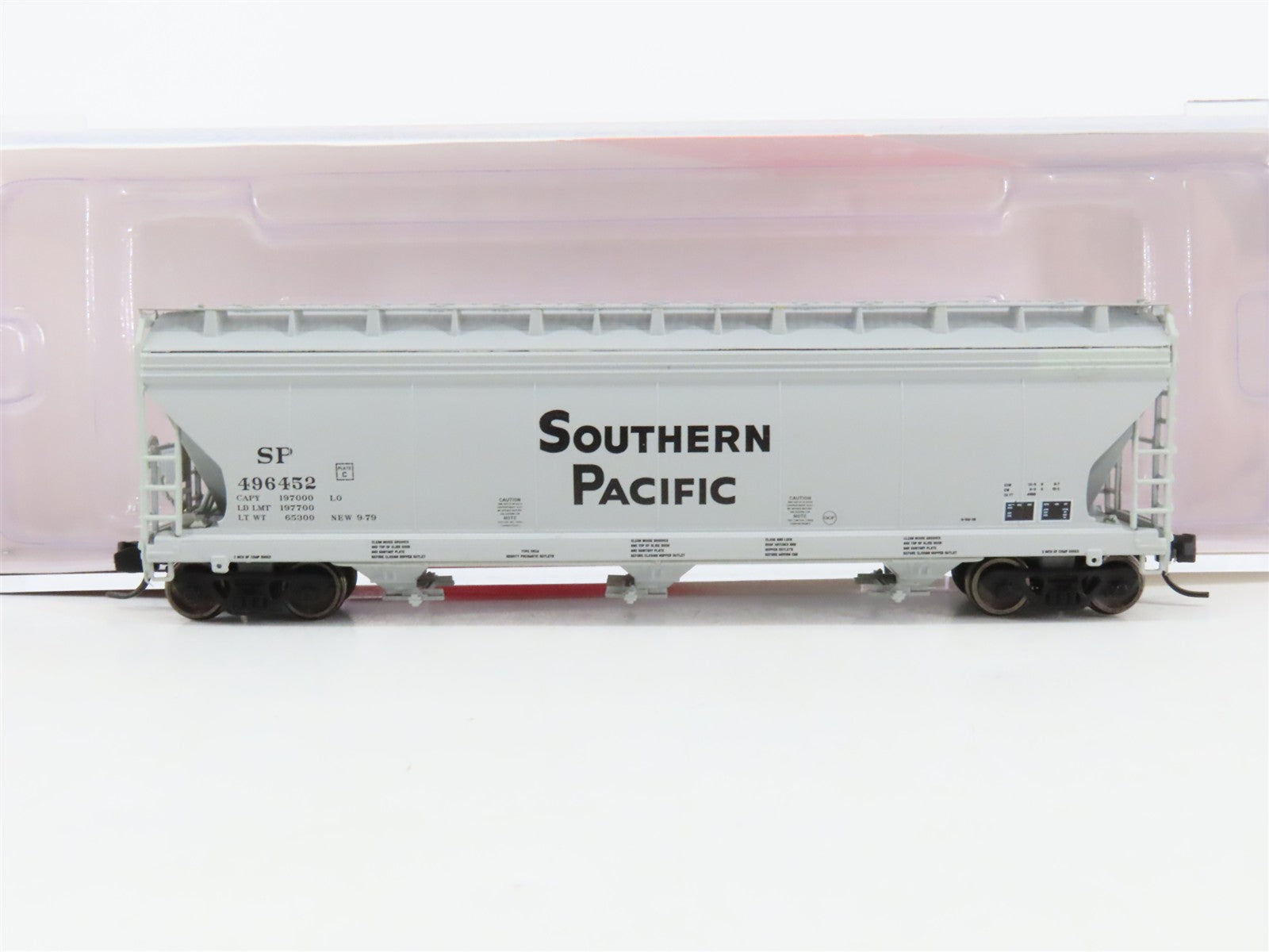 N Scale InterMountain 67003-23 SP Southern Pacific 3-Bay Covered Hopper RTR