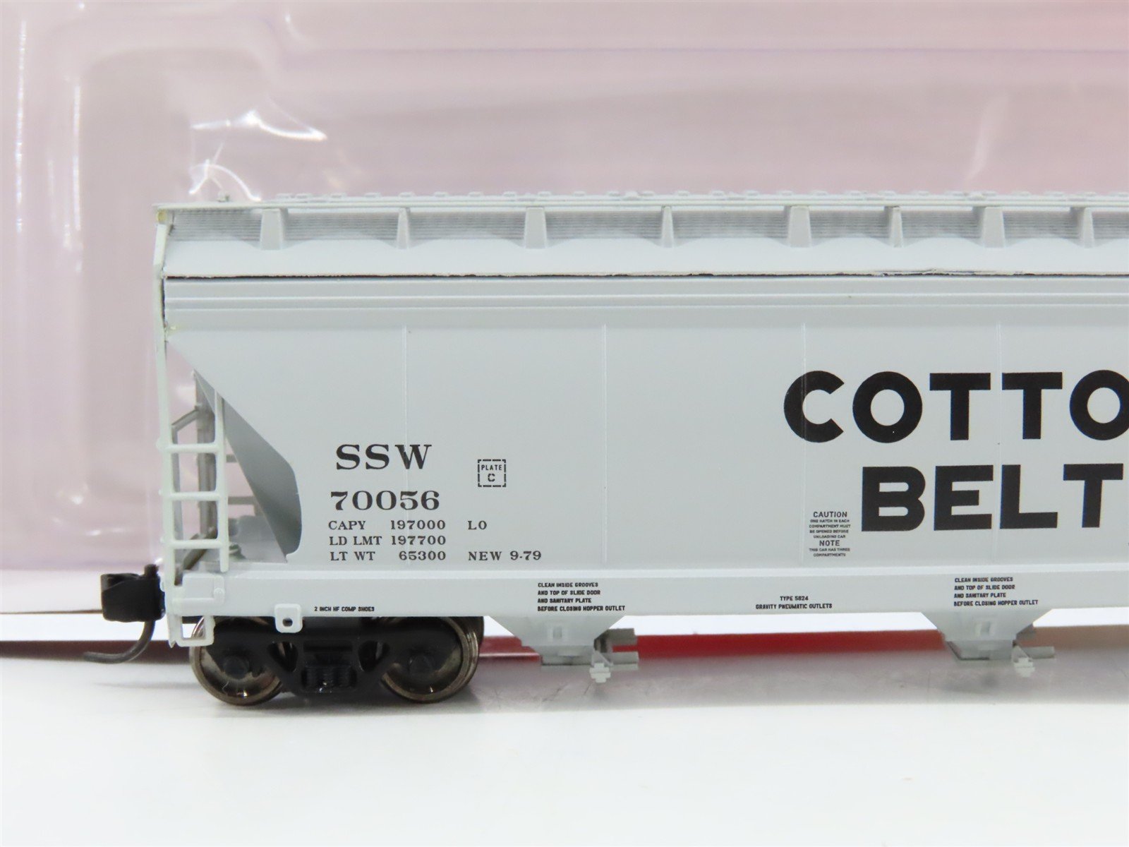 N Scale InterMountain 67044-05 SSW Cotton Belt 3-Bay Hopper 70056 RTR