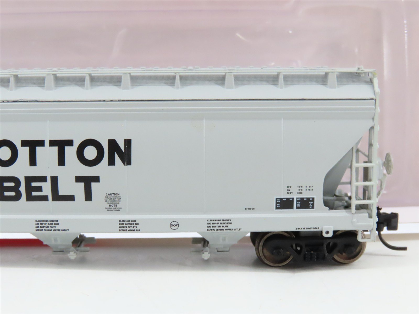 N Scale InterMountain 67044-05 SSW Cotton Belt 3-Bay Hopper 70056 RTR
