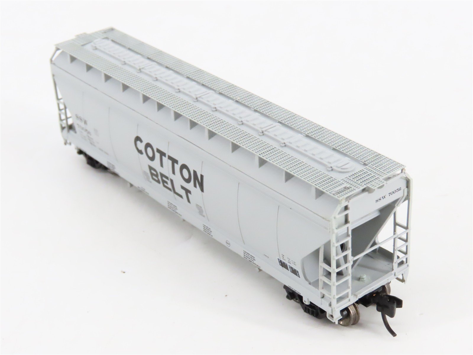 N Scale InterMountain 67044-05 SSW Cotton Belt 3-Bay Hopper 70056 RTR