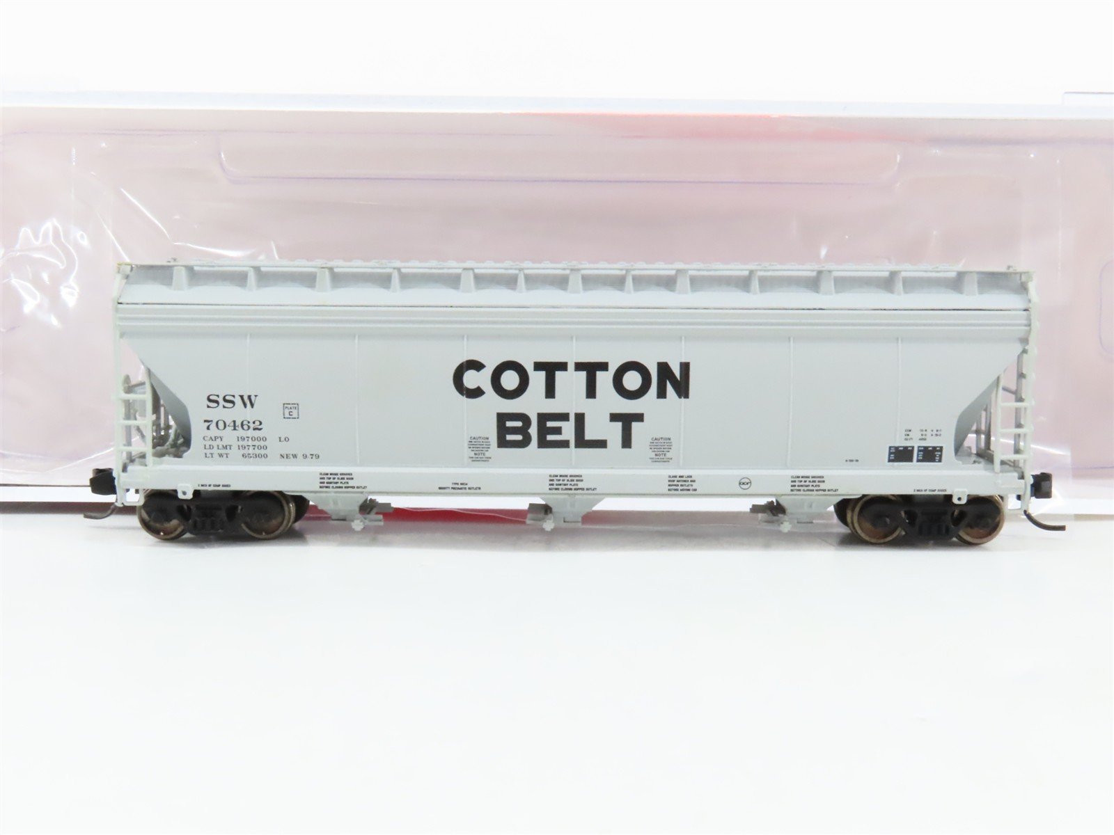 N Scale InterMountain 67044-10 SSW Cotton Belt 3-Bay Covered Hopper 70462 RTR