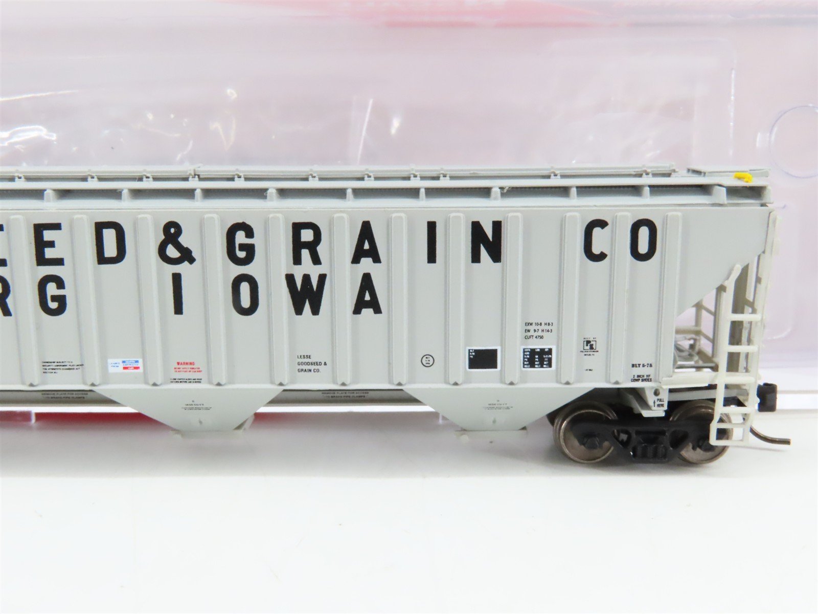N Scale InterMountain 653107-06 NAHX Goodseed & Grain 3-Bay Covered Hopper RTR