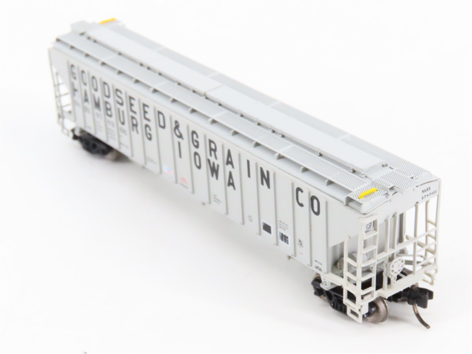 N Scale InterMountain 653107-06 NAHX Goodseed & Grain 3-Bay Covered Hopper RTR