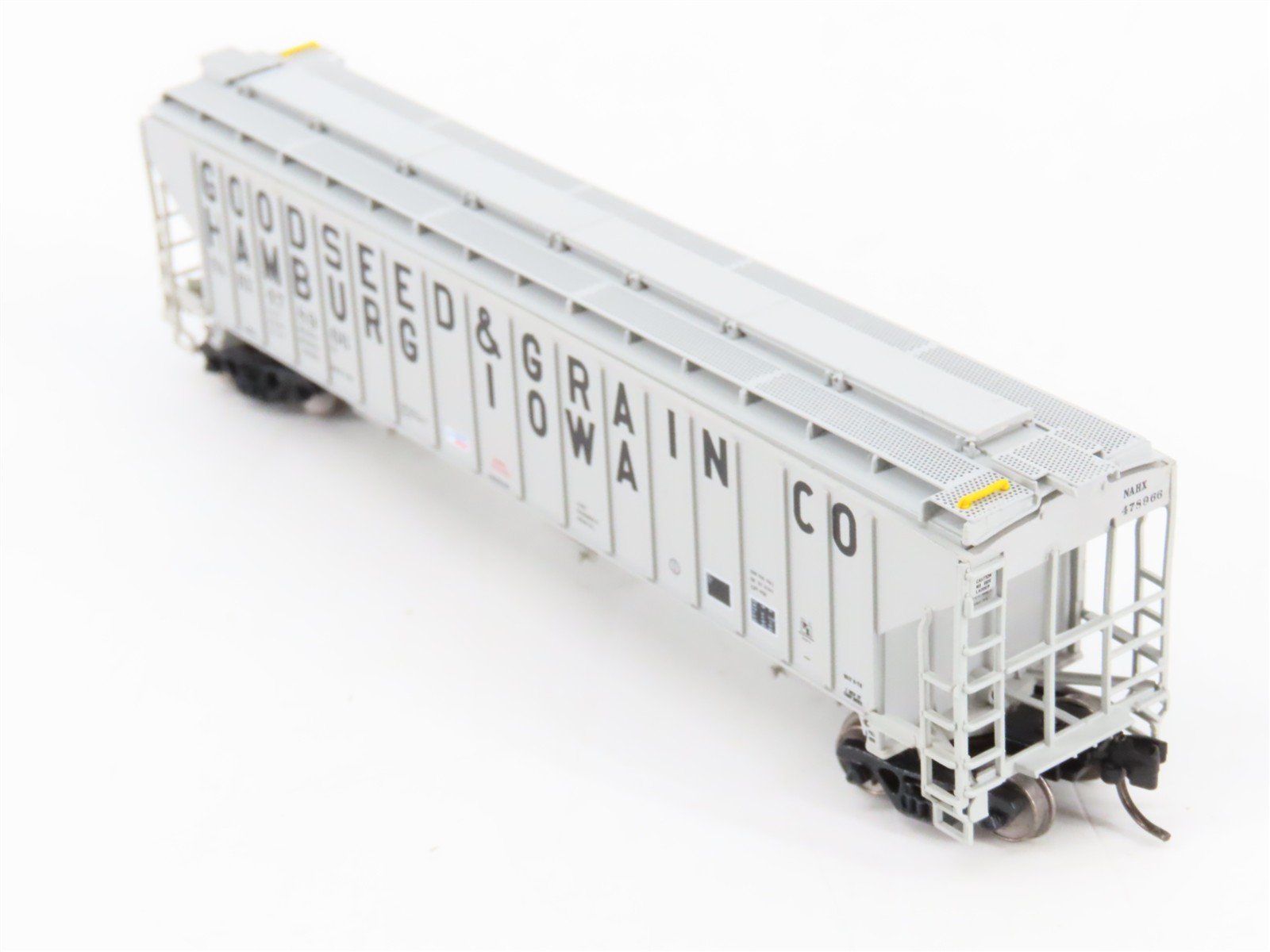 N Scale InterMountain 653107-06 NAHX Goodseed & Grain 3-Bay Covered Hopper RTR