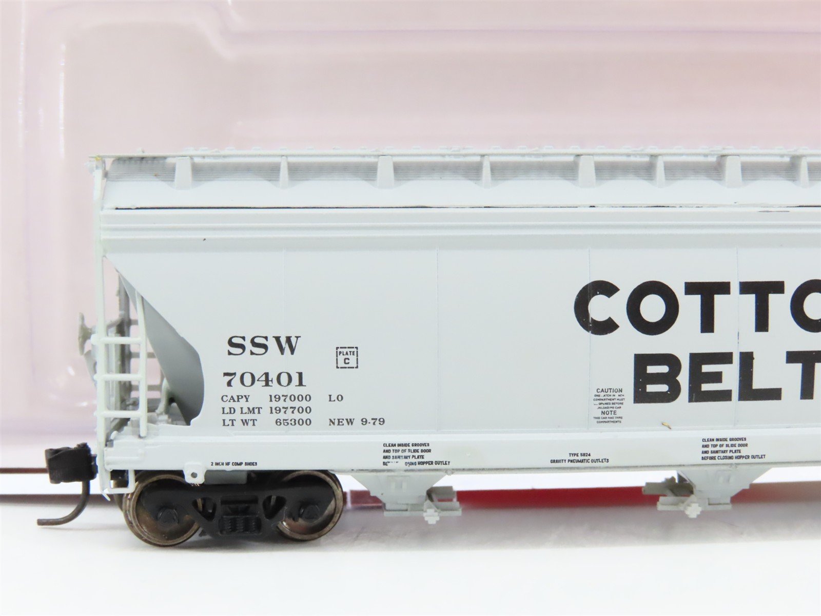 N Scale InterMountain 67044-09 SSW Cotton Belt 3-Bay Covered Hopper 70401 RTR