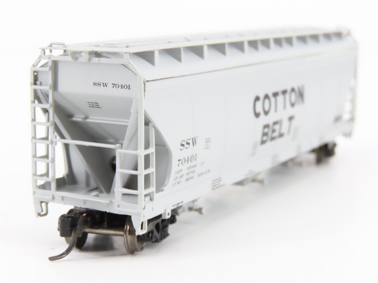 N Scale InterMountain 67044-09 SSW Cotton Belt 3-Bay Covered Hopper 70401 RTR
