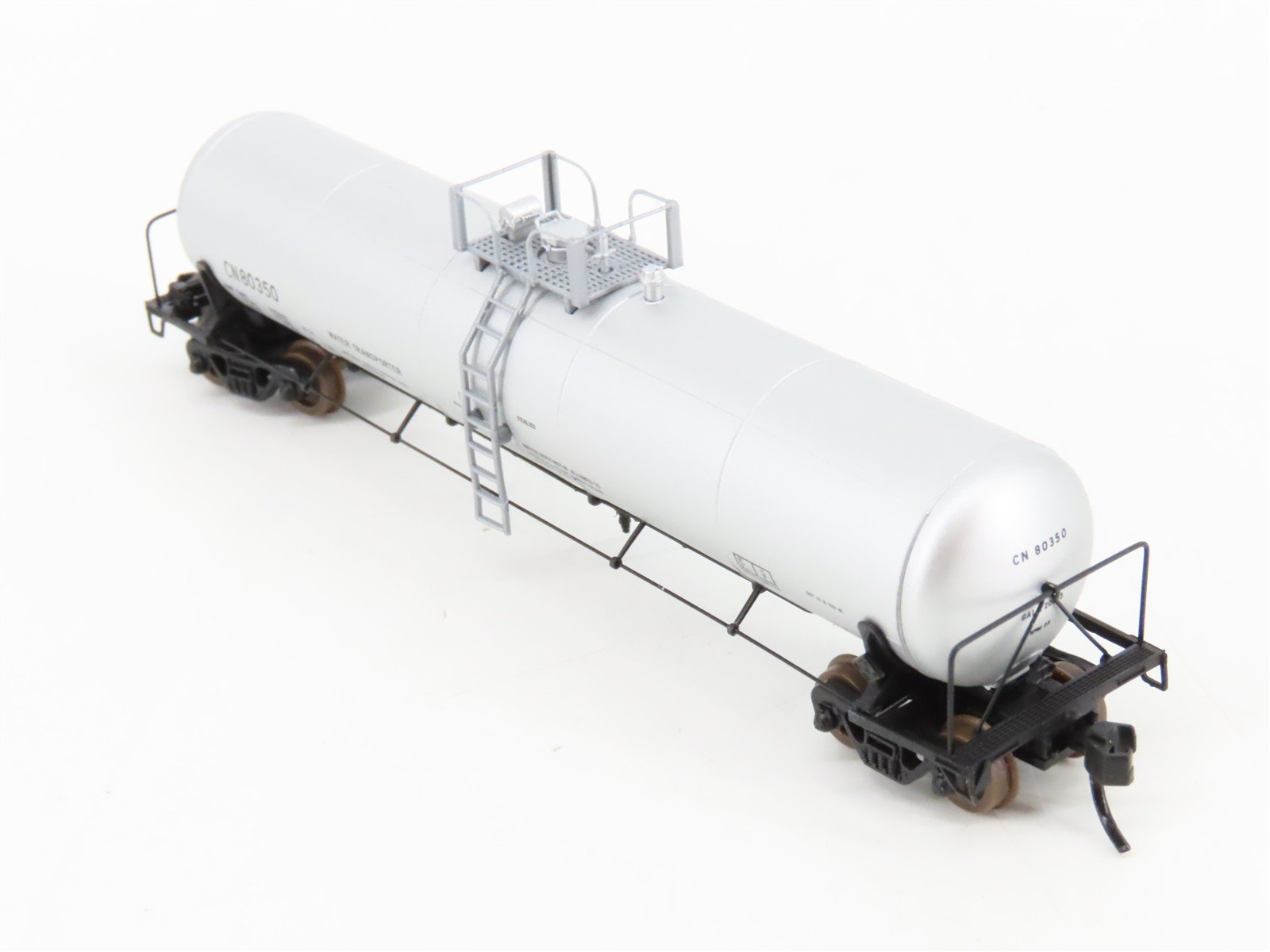 N Scale Atlas 50004633 CN Canadian National GATX 20,700 Gallon Tank Car RTR