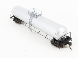 N Scale Atlas 50004633 CN Canadian National GATX 20,700 Gallon Tank Car RTR