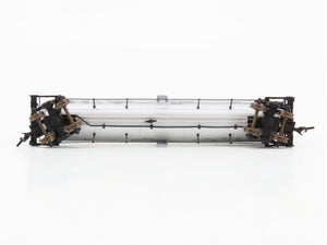 N Scale Atlas 50004633 CN Canadian National GATX 20,700 Gallon Tank Car RTR