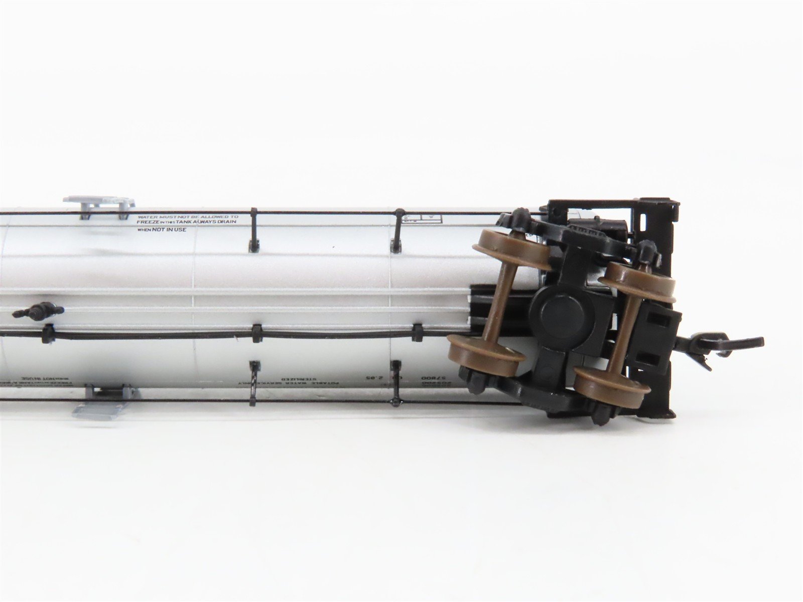N Scale Atlas 50004633 CN Canadian National GATX 20,700 Gallon Tank Car RTR