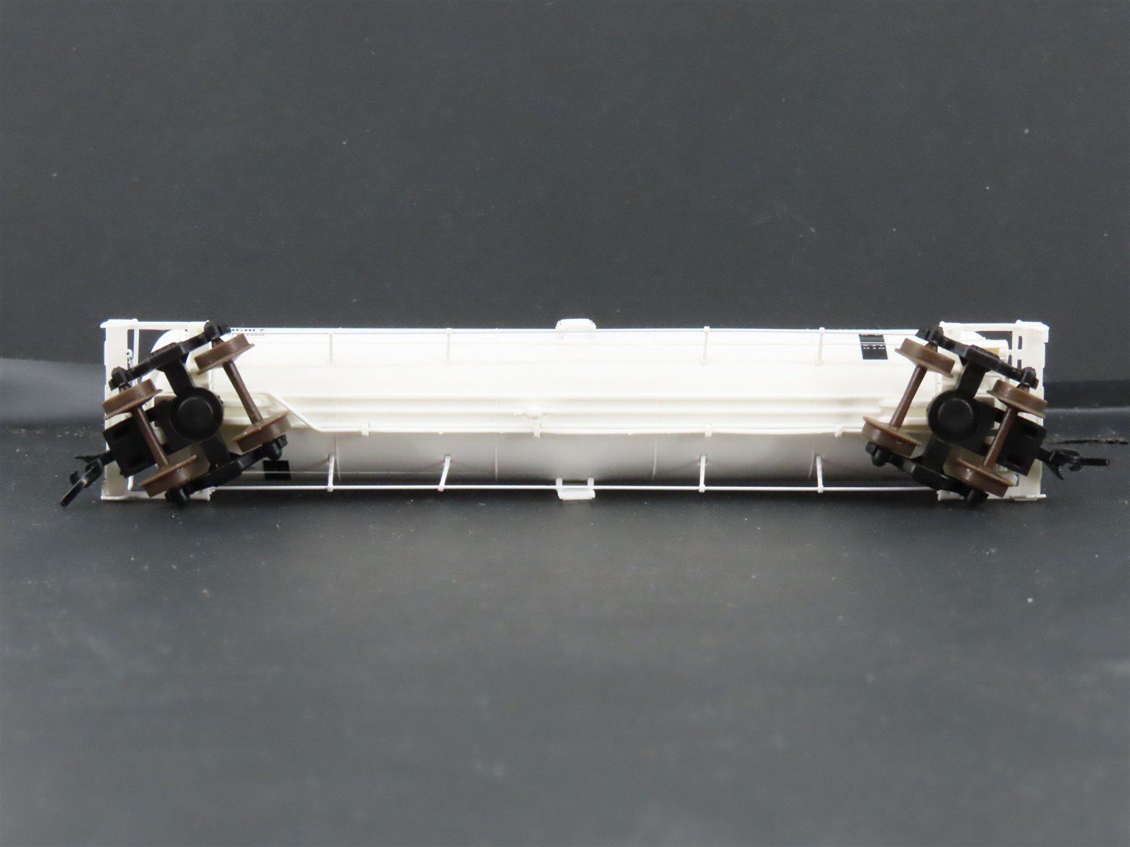 N Scale Atlas 50004628 GATX Tank Car 35817 RTR