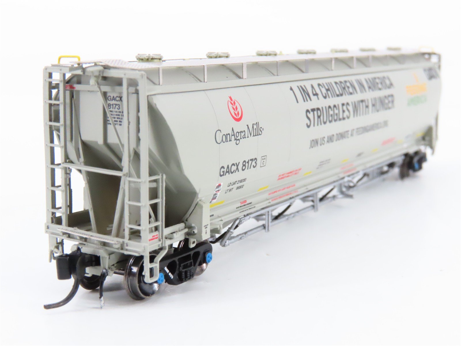 N Scale Atlas 50003250 GACX GATX Trinity 5660 4-Bay Covered Hopper 8173 RTR