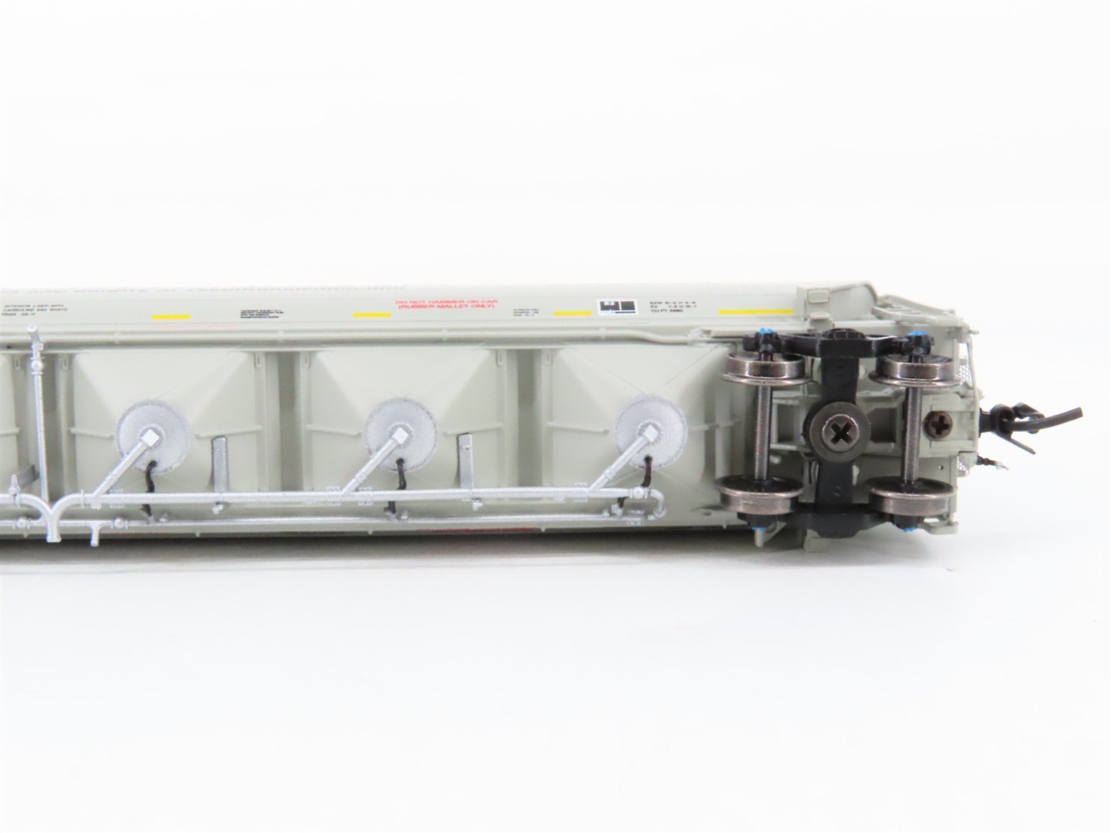N Scale Atlas 50003250 GACX GATX Trinity 5660 4-Bay Covered Hopper 8173 RTR