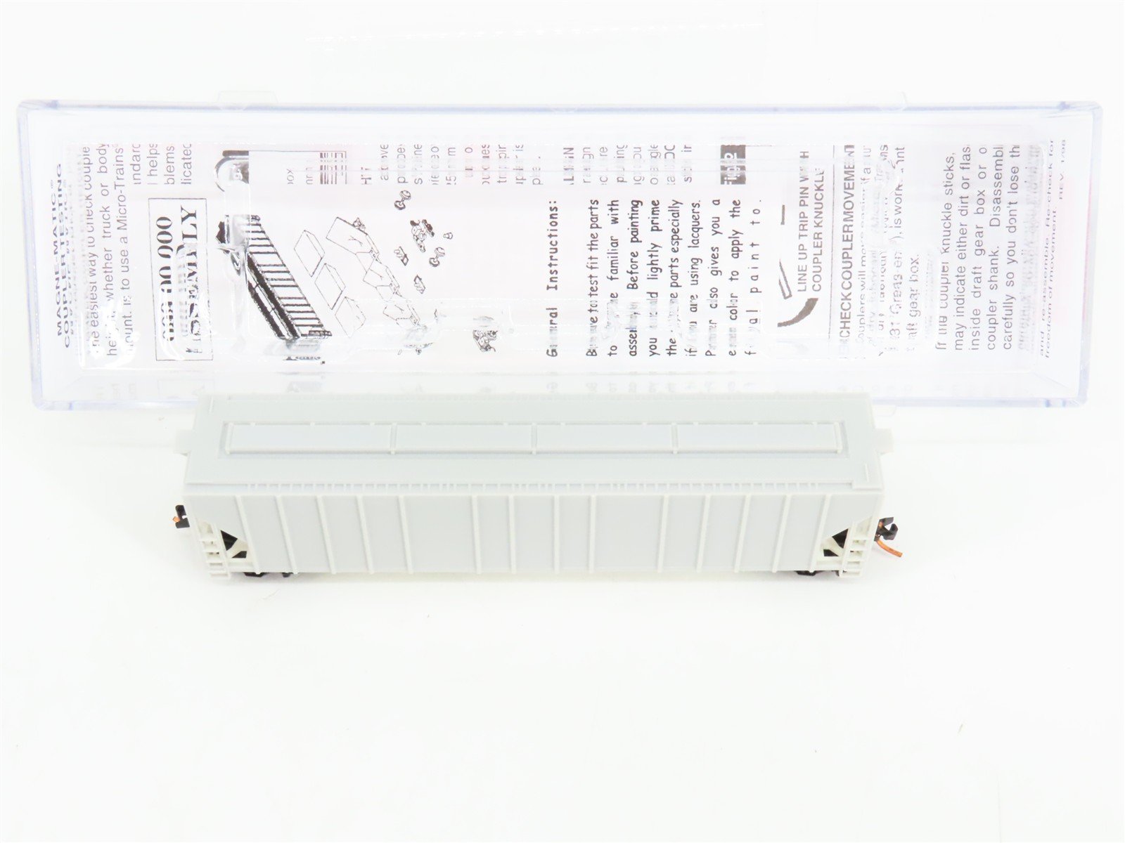 N Scale Micro-Trains 09900000 Undecorated Evans 3-Bay Covered Hopper RTR