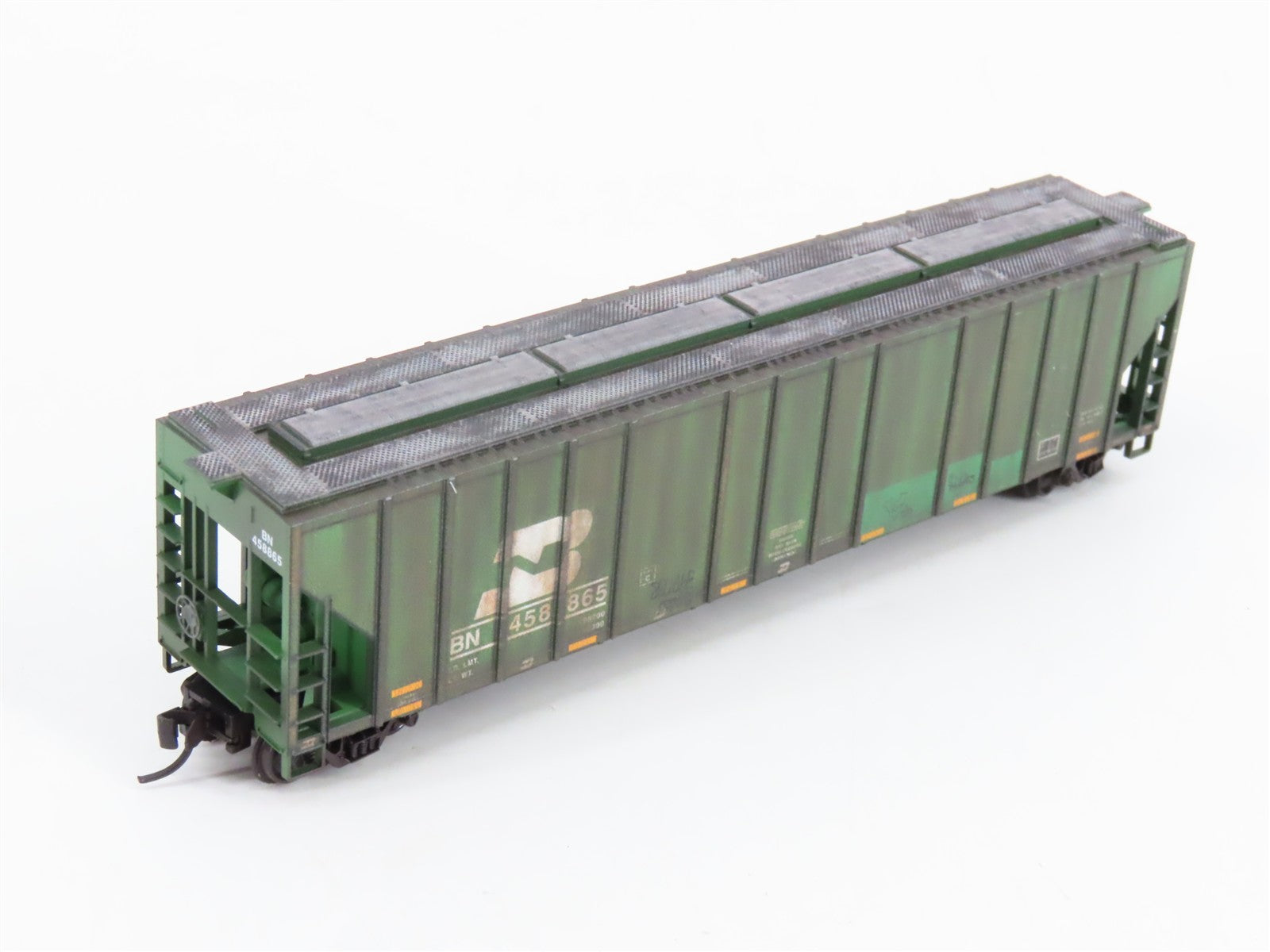 N Scale Micro-Trains 09953240 BN Burlington Northern 3-Bay Covered Hopper RTR