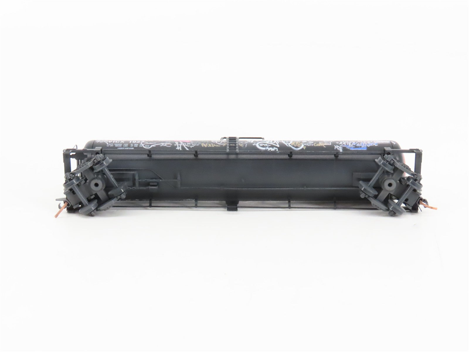 N Scale Micro-Trains 11044390 VICX Union Tank Car Company 56' Tank Car 1927 RTR