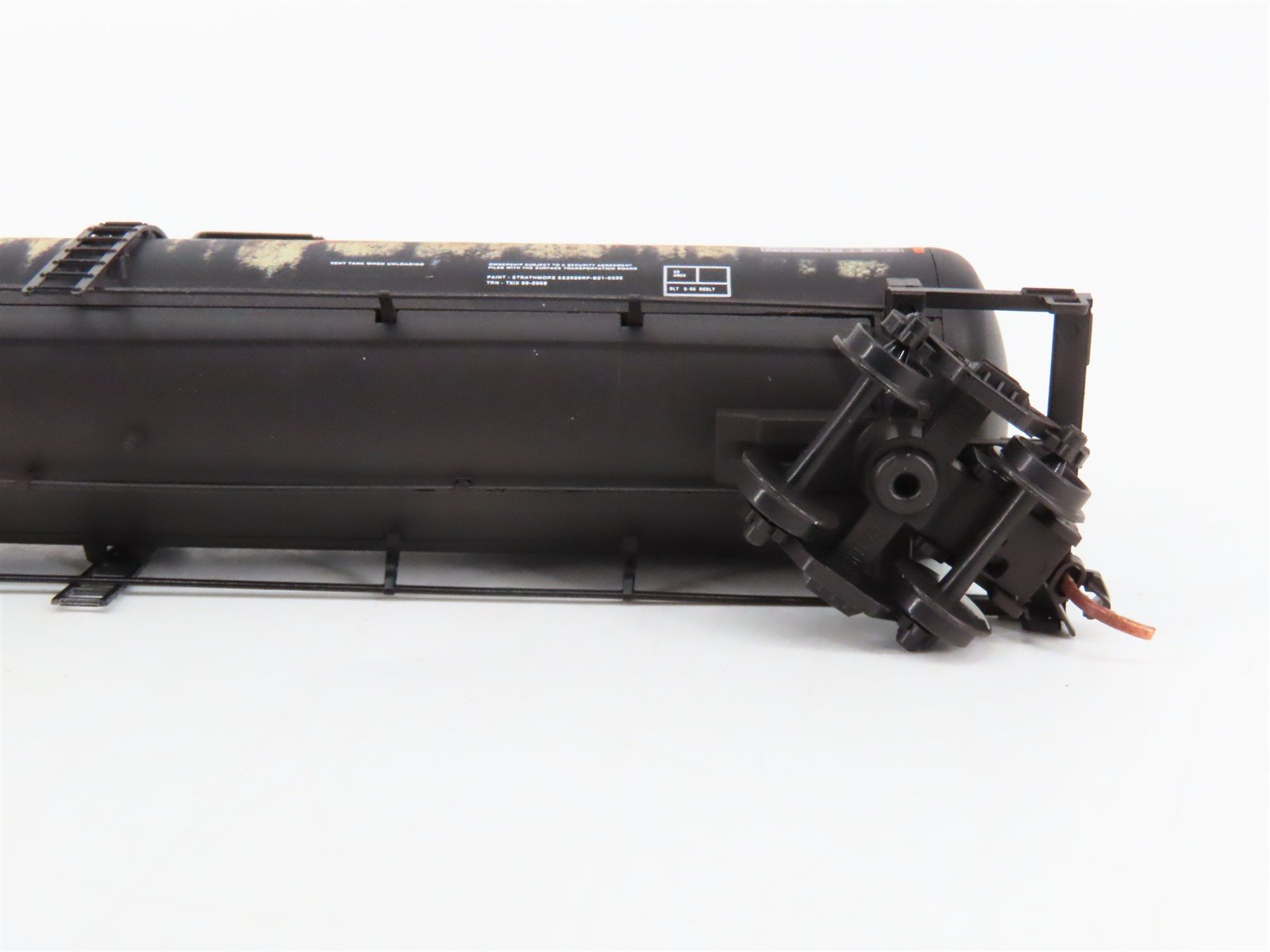 N Scale Micro-Trains 11044370 GLNX Corporation 56' General Service Tank Car RTR