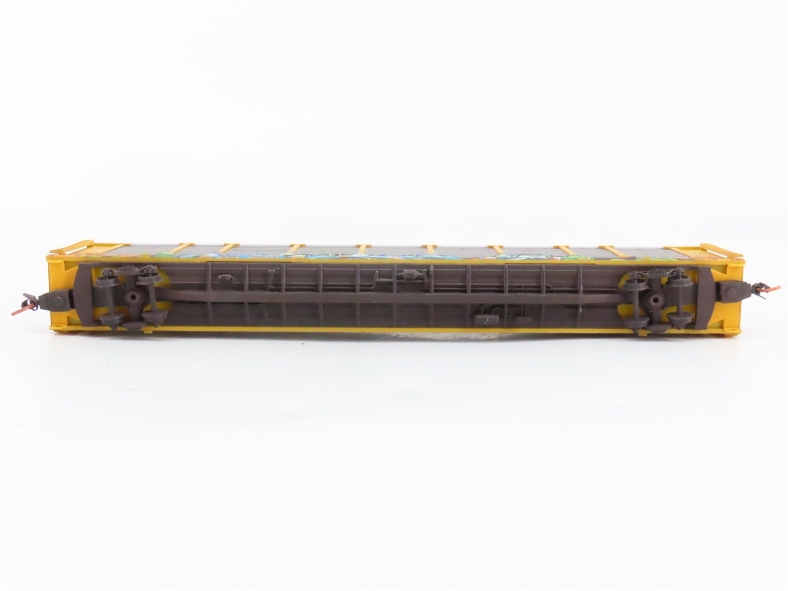 N Scale Micro-Trains 11144120 Ferromex 89' Tri-Level Closed Auto Carrier RTR
