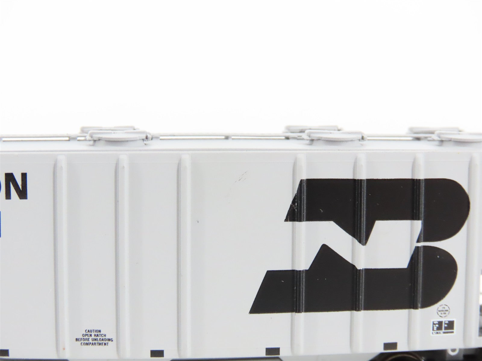 N Scale BLMA Models 11019 Burlington Northern PS-4000 3-Bay Covered Hopper RTR