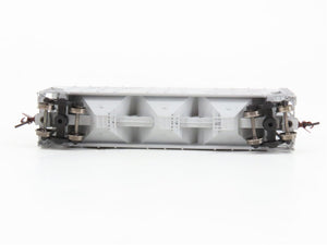 N Scale BLMA Models 11019 Burlington Northern PS-4000 3-Bay Covered Hopper RTR
